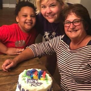 Meet your Posher, Crystal